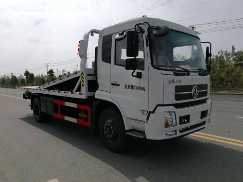东风天锦一拖三清障车